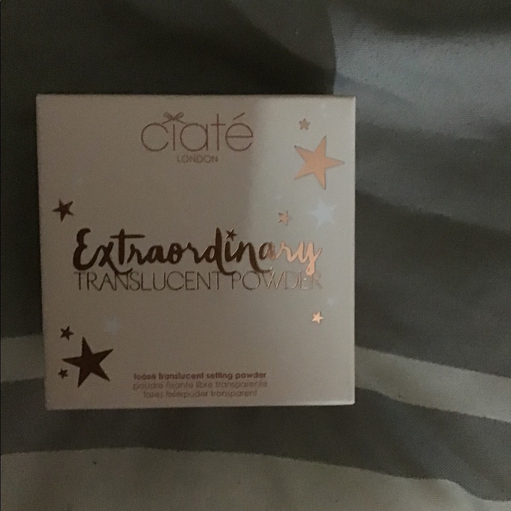 Ciate Translucent Powder - Picture 2 of 4